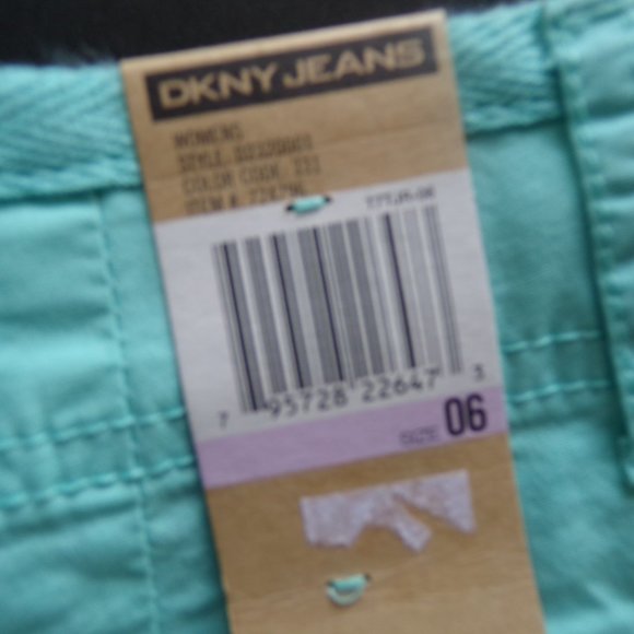 Light Blue DKNY Capri Pants - Picture 2 of 4